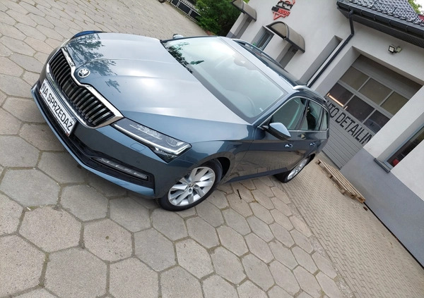 Skoda Superb cena 99900 przebieg: 159000, rok produkcji 2020 z Torzym małe 121